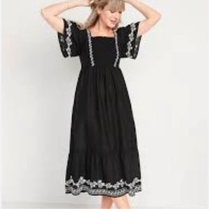 Black tie embroidered midi dress. Square neck. Tags on.